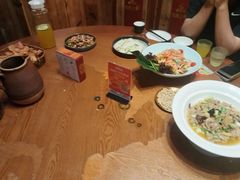 -老滇山寨•云南特色菜•地方菜•民族风情歌舞表演(金碧店)