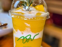 -Chom Cafe and Restaurant