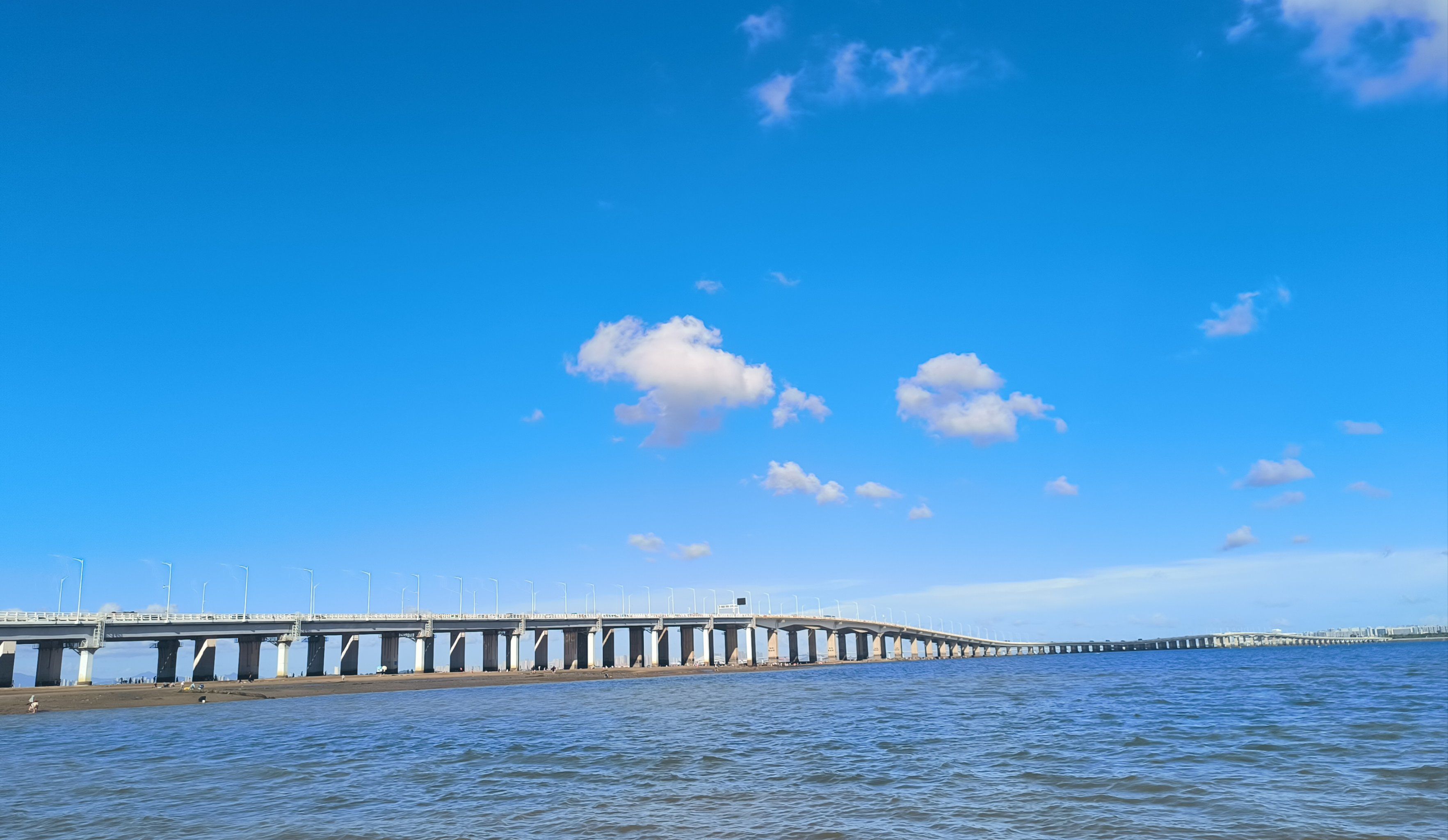 海天相接的美景