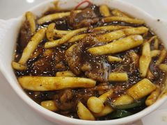 黑椒菌菇牛肉饭-老盛兴汤包馆(临汾店)