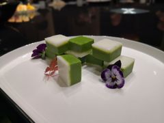 咸菜豆瓣酥-莹珠阁·私房菜