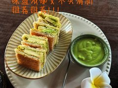 -拾光音乐餐酒吧(告庄星光夜市店)