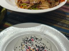 -乌苏疆遇集市烧烤新疆菜(乌苏啤酒小镇店)