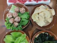 -黔有有贵州酸汤夺夺粉火锅(五味十字店)