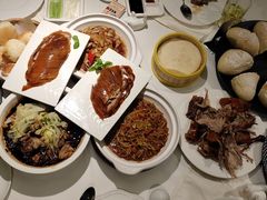 -贝勒爷·酥不腻烤鸭