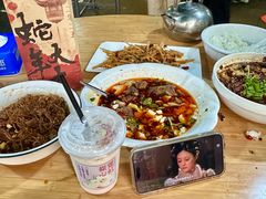 -小四川美食馆(幸福路店)