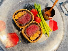 惠灵顿牛排-弦月窗LUNETTE BY AMANDA(复兴路店)