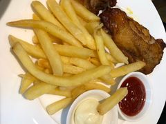 -文汇新民联合报业集团(上海报业大厦店)