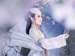 -九月鹰飞汉服摄影工作室