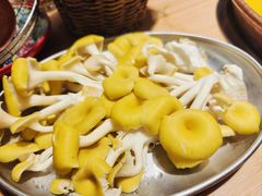 -洱火云南酸菜牛肉火锅(石景山当代商城店)