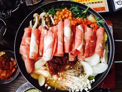 部队锅-MI WU FACTORY米屋美食工厂餐厅(绿地店)