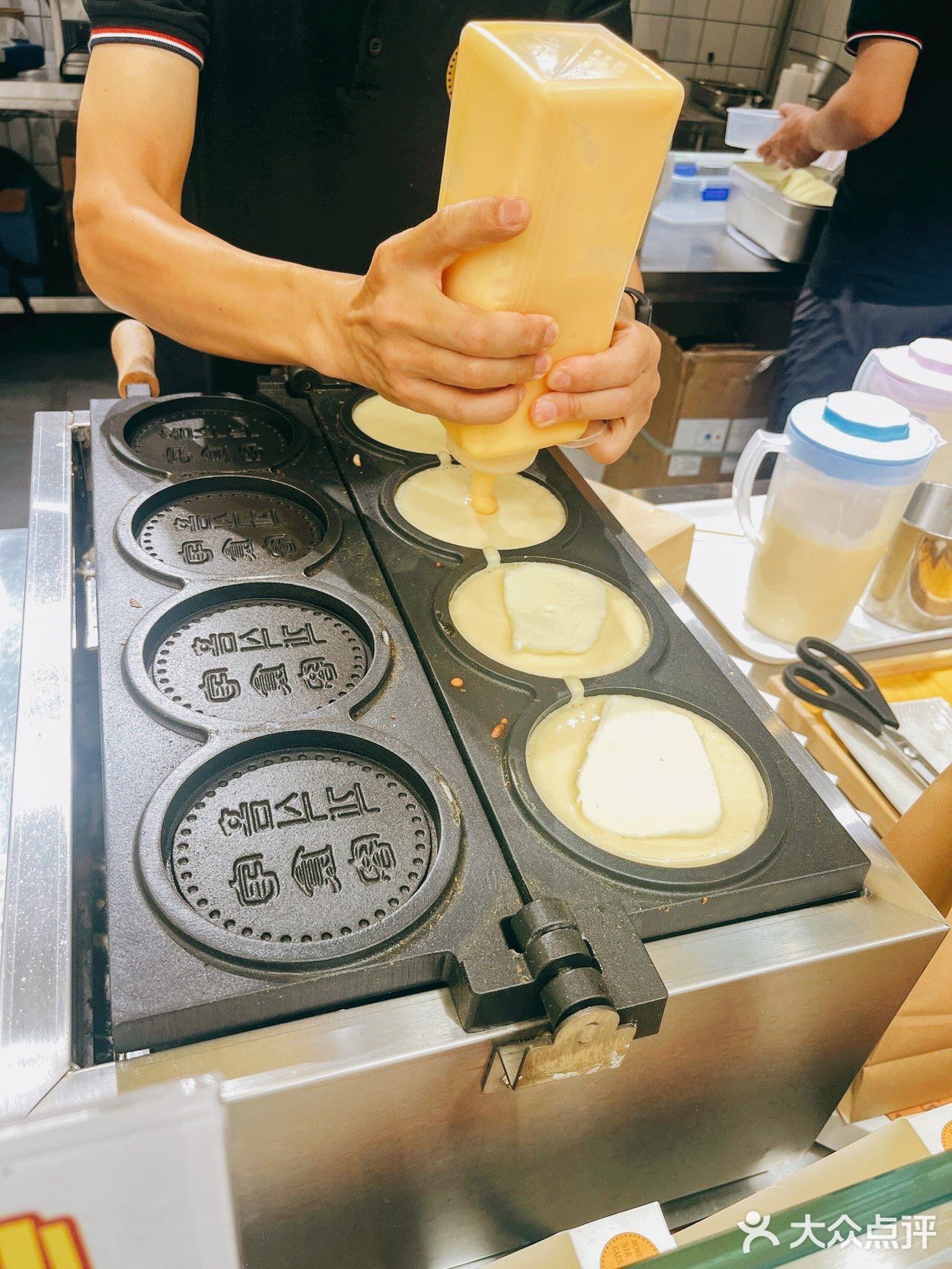 听说吃了会发财财的金币💰面包
