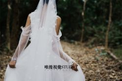 欧美时尚-巴黎婚纱摄影工作室