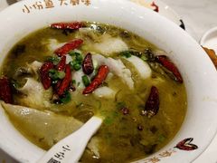 -渝是乎酸菜鱼(龙旗购物中心店)