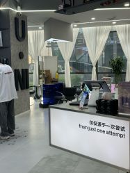 -U·NI SALON 造型