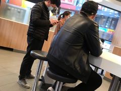 -麦当劳(桐乡润丰步行街店)
