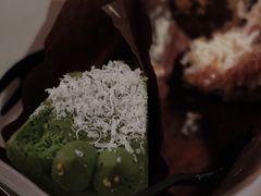 日本柚子酱佐抹茶白巧克力蛋糕-black rainbow coffee
