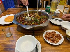 -乡土特色.冷锅鱼.牦牛肉汤锅