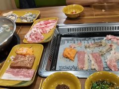 -牛佳客自助烤肉火锅餐厅(财富中心店)