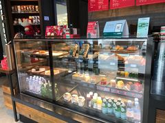面包甜点陈列柜-星巴克(苏州石路百脑汇店)