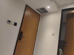 -大连米朵精选酒店(人民路港湾广场地铁站店)