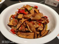 -陈大锅·岳阳鱼馆·地道岳阳菜(美食街店)