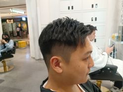 -Kraemer Paris  苏豪路易士·嘉玛发廊