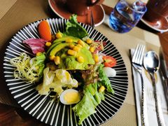 鳌虾牛油果色拉-YUE·6·西式融合餐厅(外滩六号店)