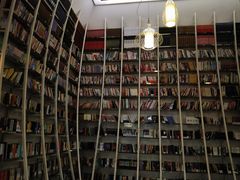 -钟书阁(松江泰晤士小镇店)