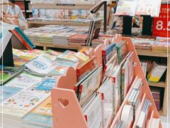 -钟书阁(群光广场店)
