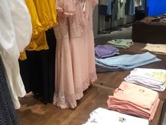 -URBAN REVIVO(大信新都汇店)