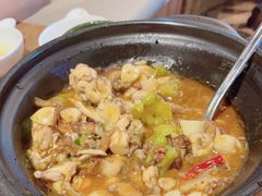 -云海肴·汽锅鸡·云南菜(天山百盛优客店)