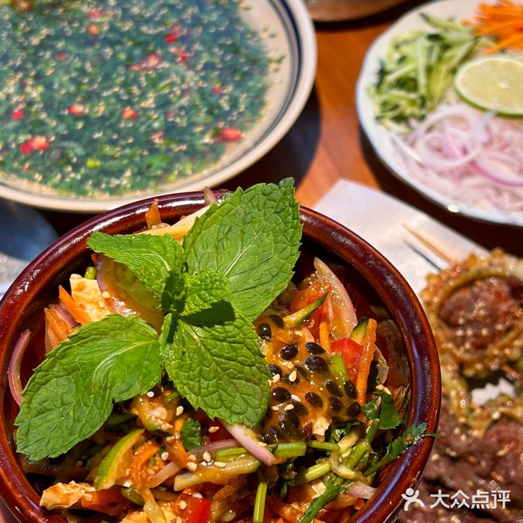 厦门漂亮店🍍温暖木质调的傣味餐厅