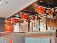 -阿瓦山寨·湘菜现炒·剁椒鱼头王(咸阳总店)