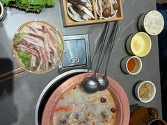 -阿婆情腊排骨火锅·野生菌季(古城旗舰店)