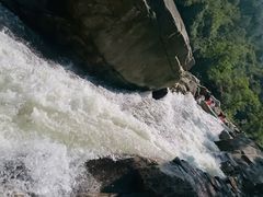 -雅鲁激流探险漂流