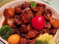 鹌鹑蛋烧肉-刘胖子家常菜·蹄花焖藕(江汉路总店)