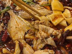 -鸿顺老铁锅美蛙鱼府(解放碑店)