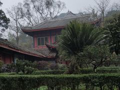 -峨眉山报国寺