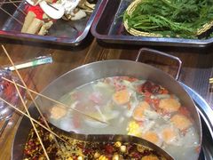 -乐山串串香老火锅(鼓楼店)