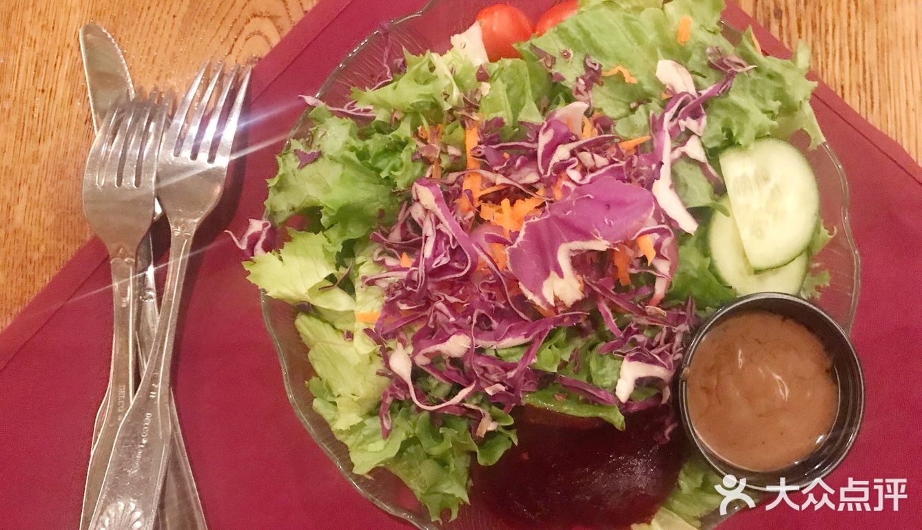 2018最后一天在Fairbanks的此餐厅吃新年大餐