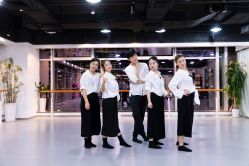 -深舞形体民族舞蹈工作室