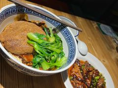 -沪西老弄堂面馆(定西路店)