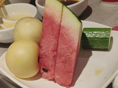 -海底捞火锅(新松江路生日主题店)