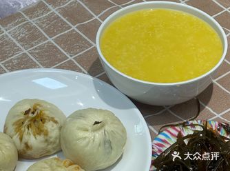 乌鲁木齐最好吃的老面包子藏在这个国营酒店里