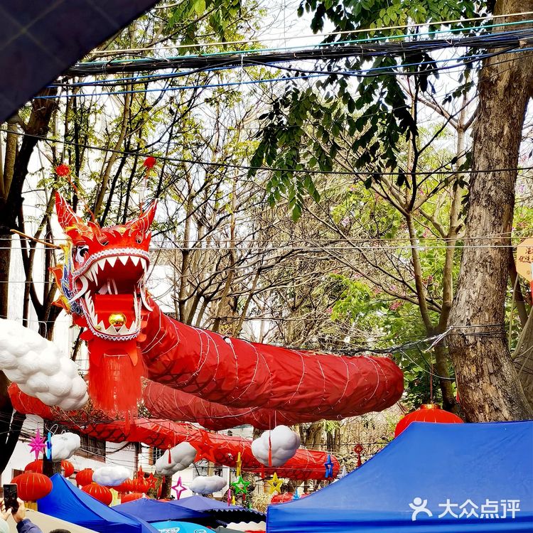 闭眼放心冲,赤坎老街这家宝藏糖水铺，我不允许你不知道[呲牙]