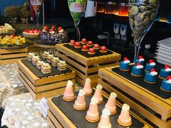 -唐拉雅秀酒店-西锦汇空中BBQ·思创餐厅