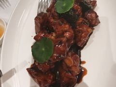 乌梅家烧糖醋黑豚骨-Yan Ting 宴庭中餐厅(上海静安瑞吉酒店)