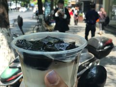 仙草双皮奶-阿姨奶茶专卖(舌涧道杭州惠民路创始店)