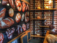 -焙丽拾光(麦凯乐直营店)